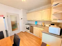 Apartment 4 am Boxberg – Küche mit Essplatz