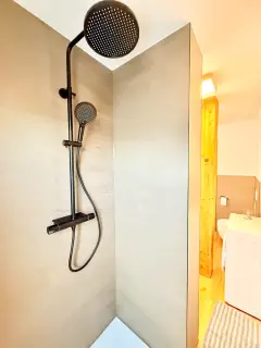 dusche.webp