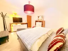 schlafzimmer2.webp